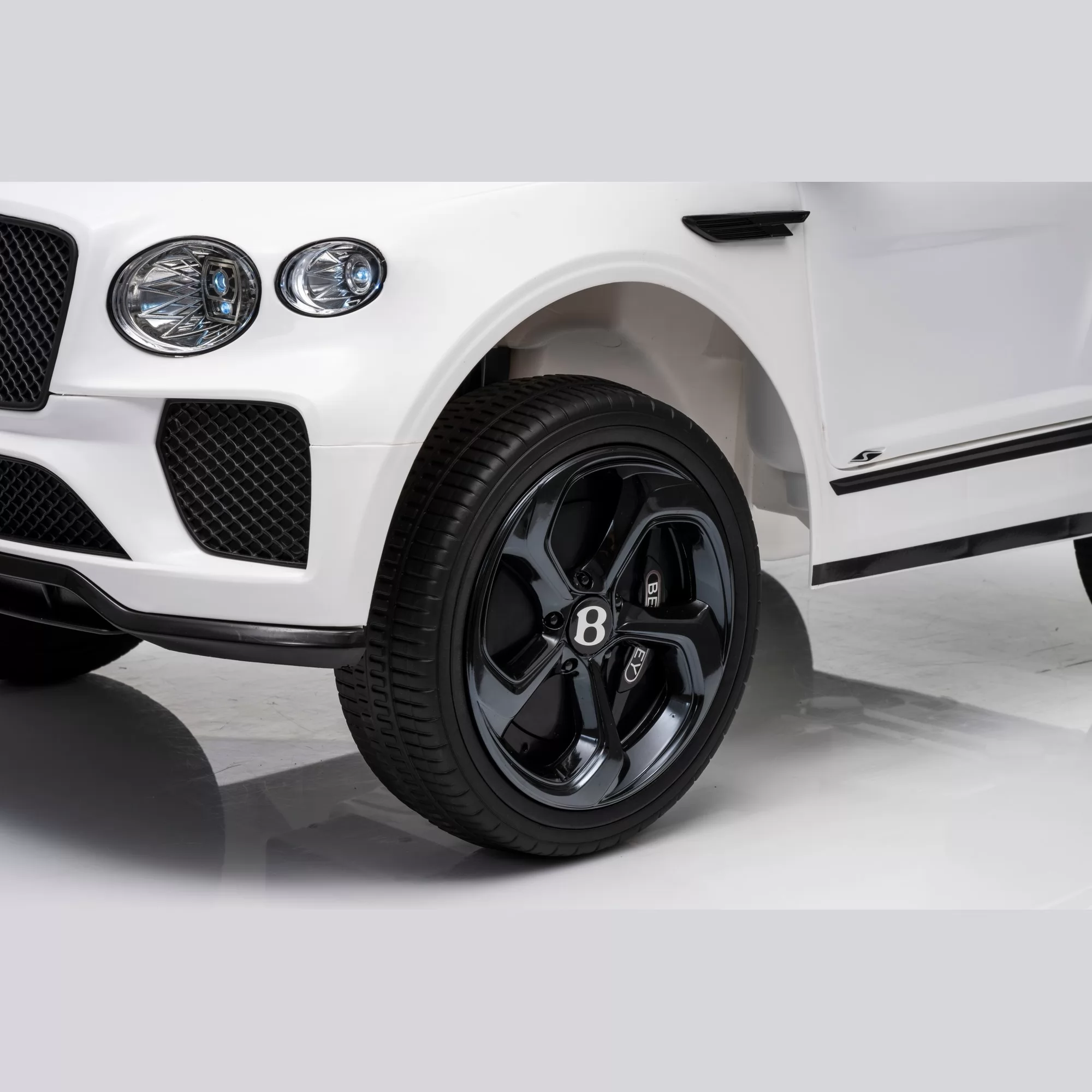 Official Licensed Bentley Bentayga S Kids Ride-On Car 12V with Remote Control, Openable Doors & MP3 Player