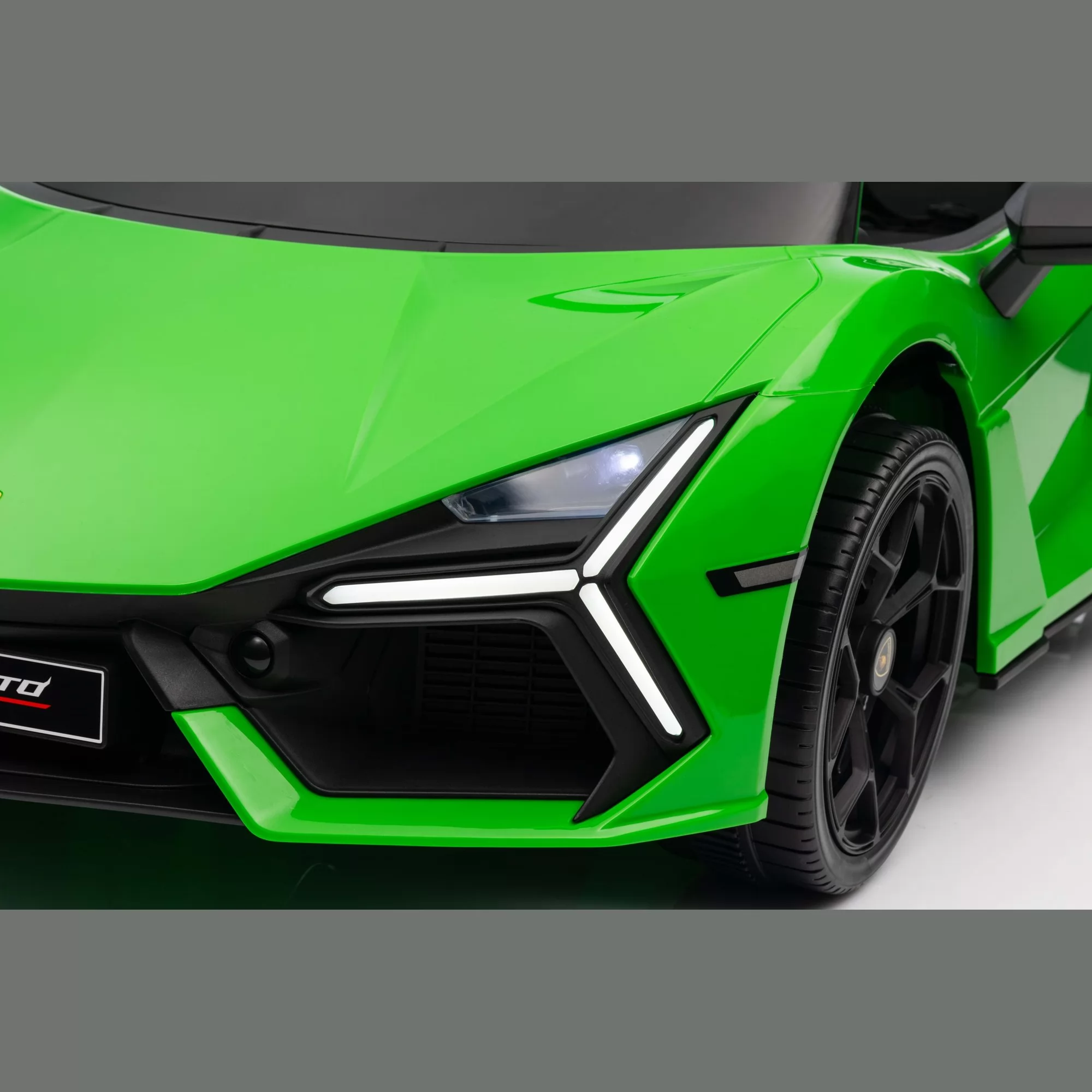 Official Licensed Lamborghini Revuelto Kids Ride-On Car 12V Dual-Motor with Opening Doors, 4-Wheel Suspension & Power Display