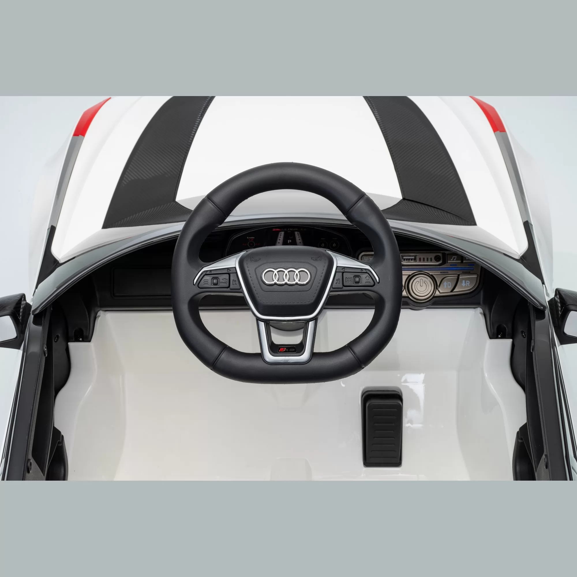 Official Licensed Audi RS6 Avant GT Kids Ride-On Car 12V with 2.4G Remote Control, Four-Wheel Suspension & Single Racing Seat
