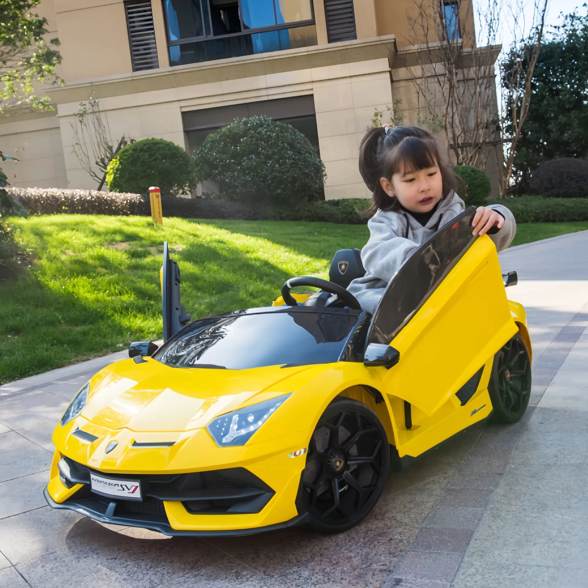 Official Licensed Lamborghini Aventador SVJ Kids Ride-On Car 12V/24V with Drift Function, 2.4G Remote Control, MP3 & Opening Doors