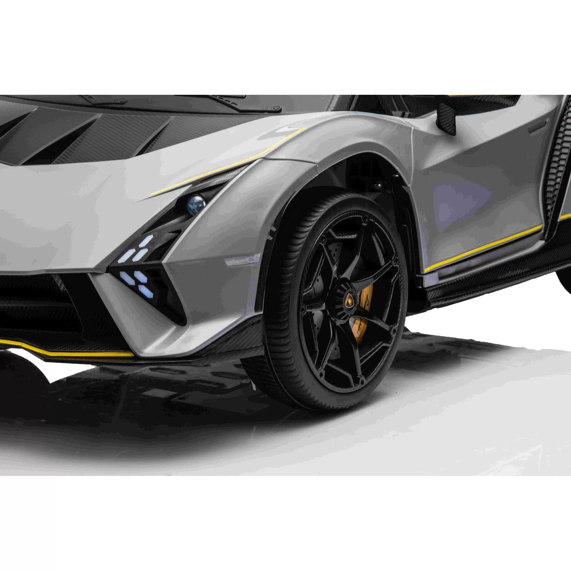 Official Licensed Lamborghini Roadster Kids Ride-On Car 12V with 2.4G Remote, Mobile APP, Bluetooth and Scissor Doors