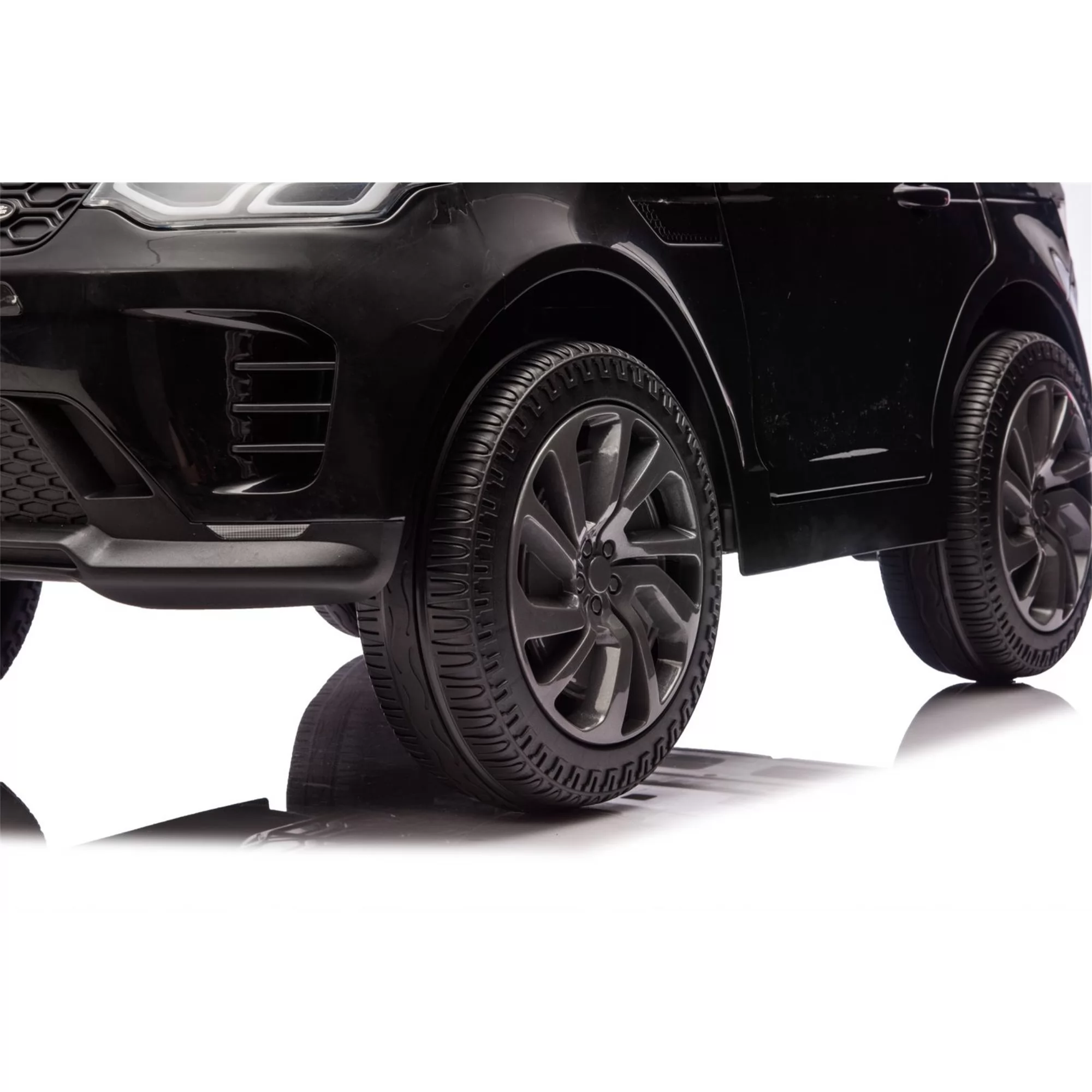 Official Licensed Land Rover Discovery Sport Compact Kids Ride-On Car 95cm 12V with Bluetooth Remote & Four-Wheel Suspension